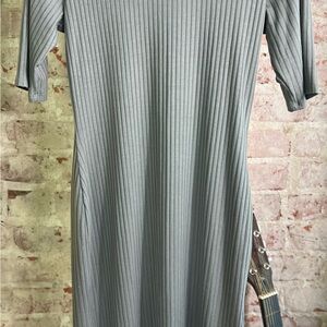 VENUS Green Ribbed Sheath Dress 3/4 Sleeve